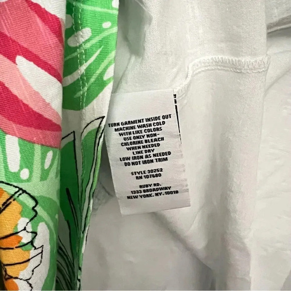 Lark Lane Woman 2X Hawaiian Floral Blouse Top 3/4 Sleeve Cotton Blend Toucan - Picture 3 of 9